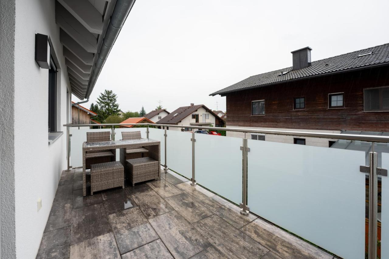 Rosenbogen Apartment บาดวือริสโฮเฟิน ภายนอก รูปภาพ